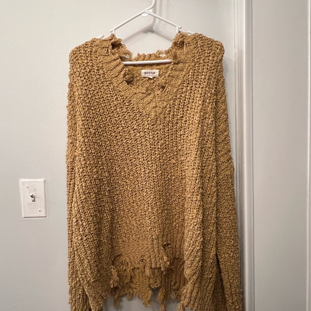 ADORA Women's V-Neck Sweater in Tan